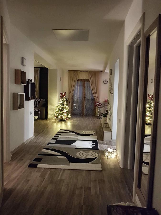 Apartment Cristina House *